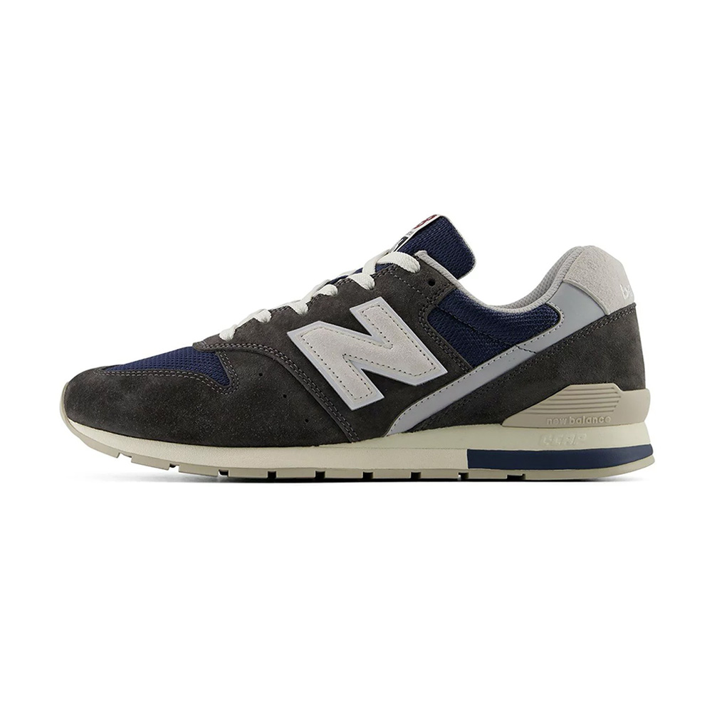 996